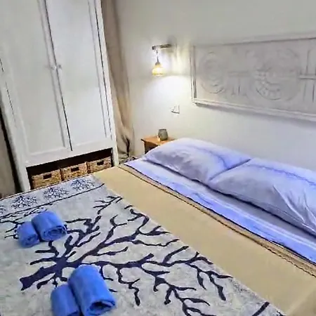 Dimora Sameli بيت للعطل *